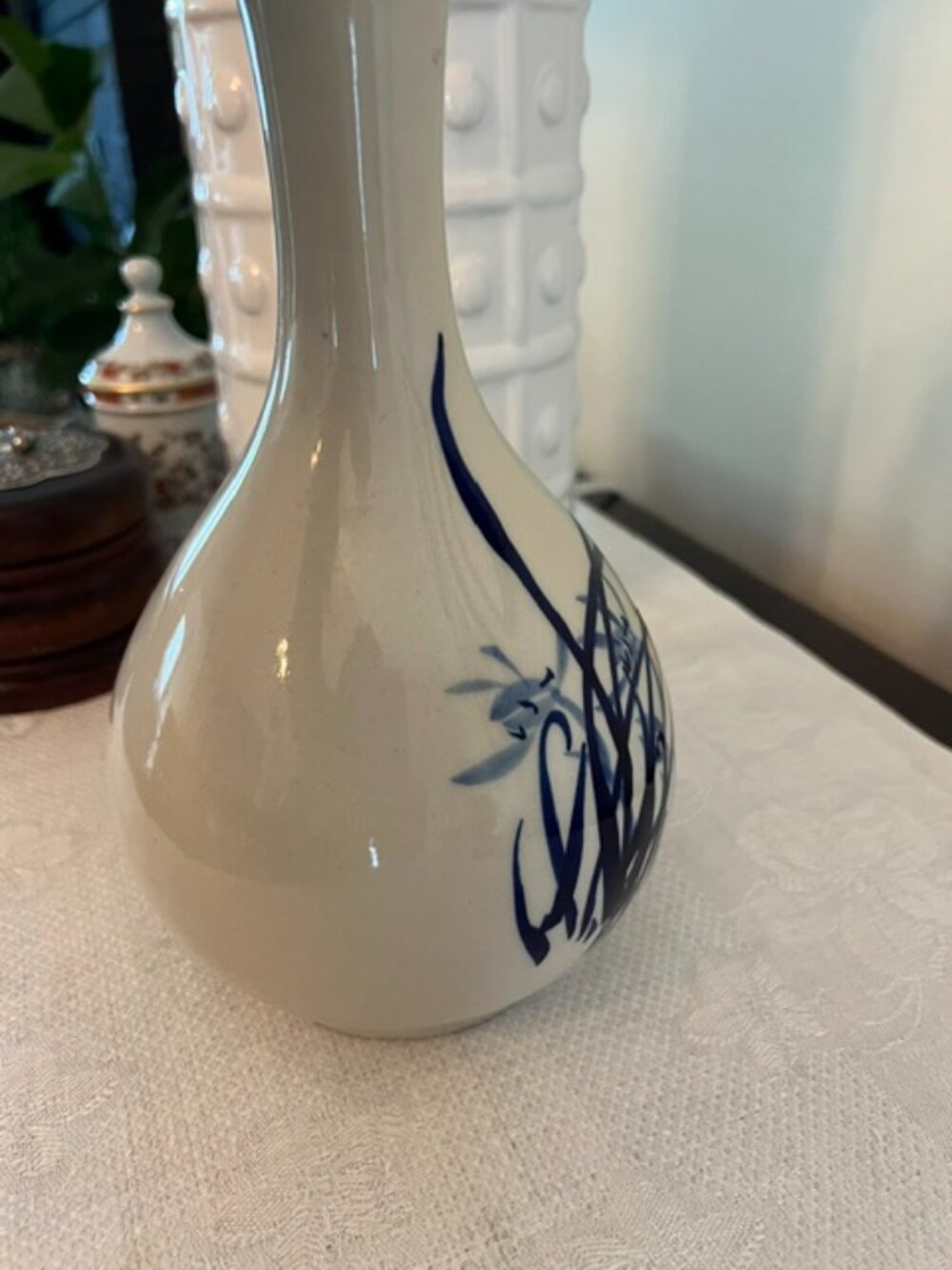 VTG Blue and White Korean Art Pottery Vase - 9.5" - Picture 3 of 5